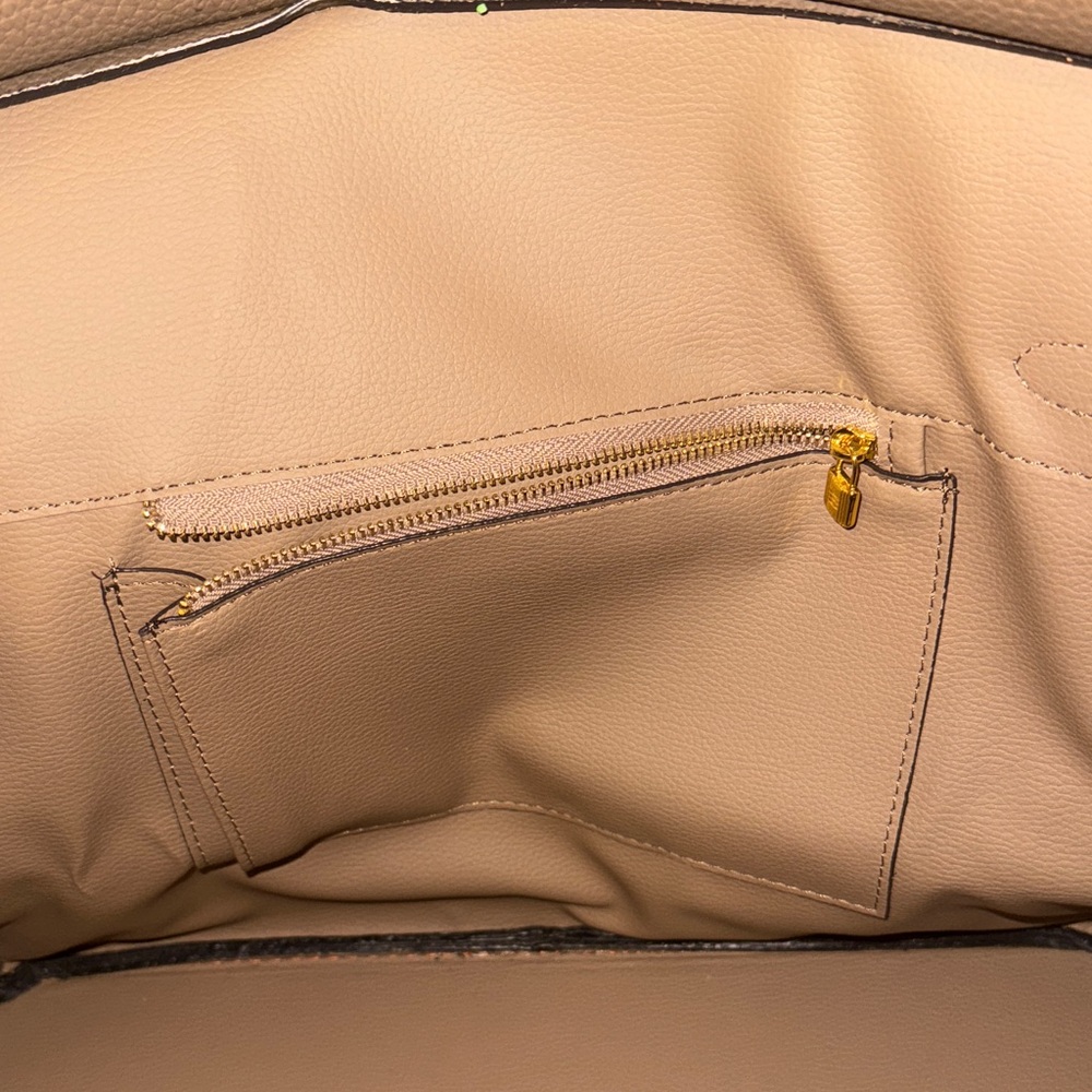 Elegant Brown Leather Handbag - Picture 4 of 7